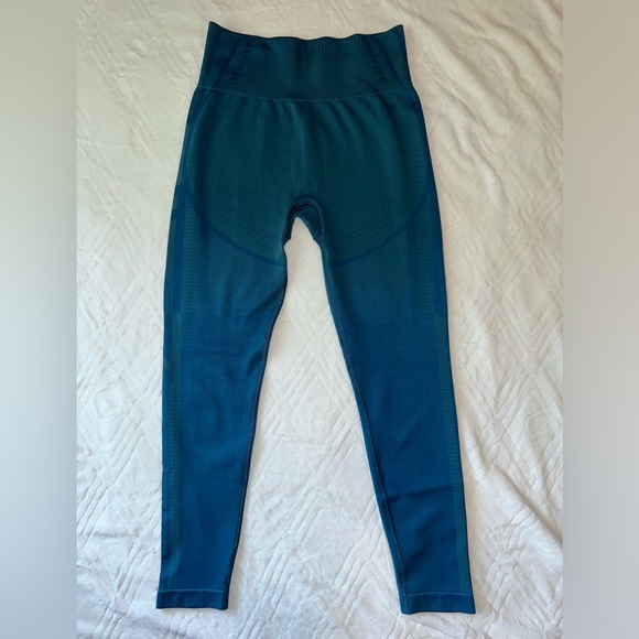 Gymshark Geo Leggings - Picture 2 of 6